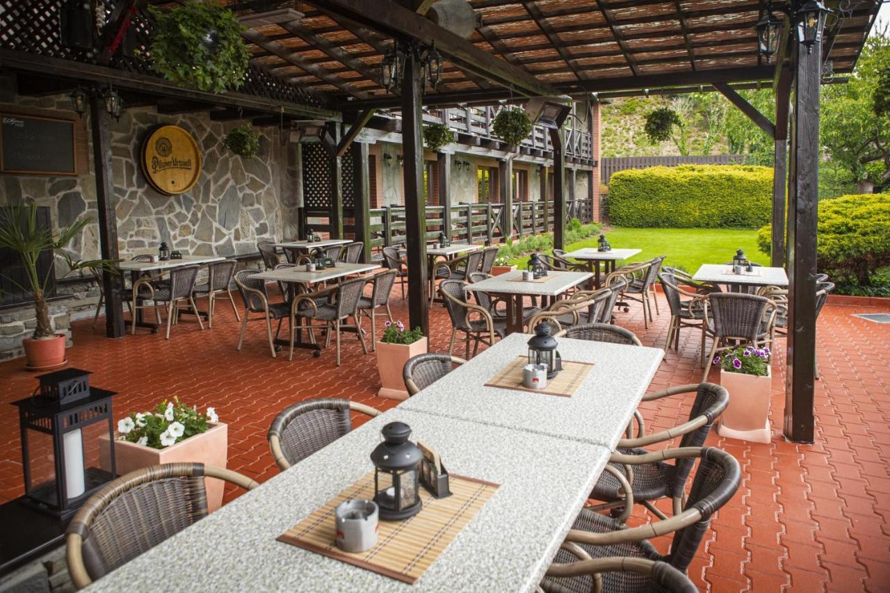 Rožnov pod Radhoštěm Hotel El Greco מראה חיצוני תמונה