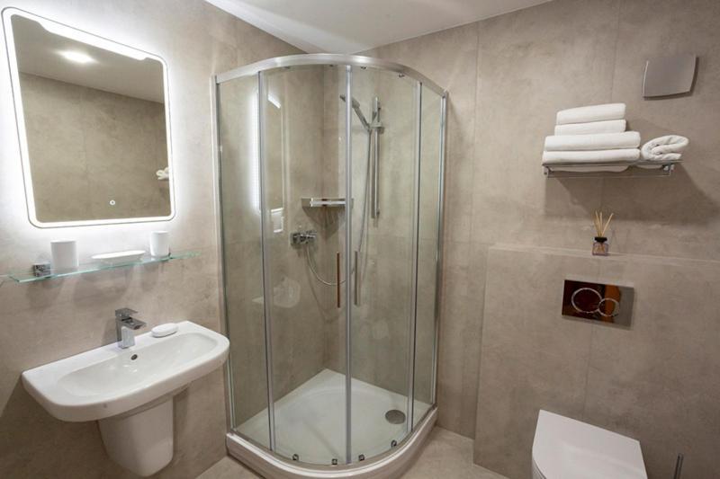 Rožnov pod Radhoštěm Hotel El Greco מראה חיצוני תמונה